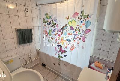 Casă cu 4 camere în Cârbești - 4