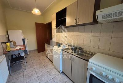Garsonieră decomandată, mobilată în Central - 4