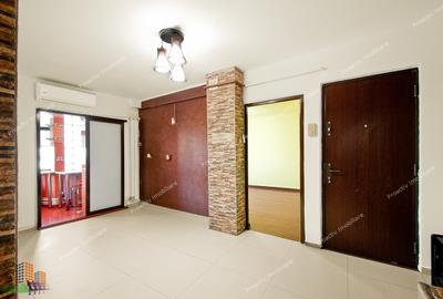 Apartament cu 3 camere, Str. Nae leonard, etaj 3! - 3