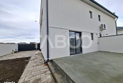 Casă cu 4 camere decomandat cu Canalizare în Șelimbăr - 2