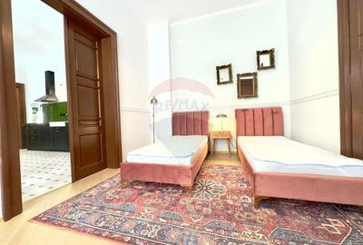Apartament cu 3 camere semidecomandat, mobilat în Central - 12