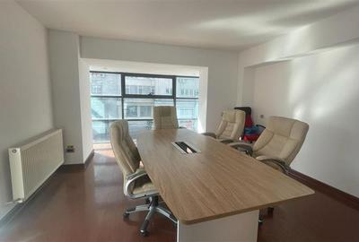 Birou, de 120 mp, în Unirii - 3