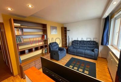 Apartament cu 3 camere decomandat în Lujerului