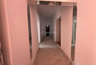 Lugoj, Casa, Teren 851 Mp., Zona Pietei, SemiCentral - 6