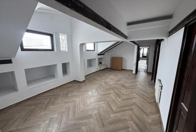 Spațiu comercial, de 121 mp, în Pajura - 2