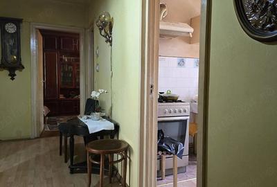 Apartament cu 3 camere decomandat în Progresul - 6