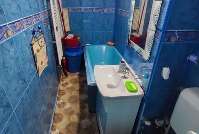 Apartament cu 2 camere semidecomandat în 9 Mai - 1