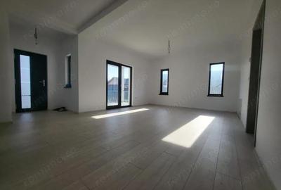 Casă cu Teren 270 Mp în Hemeiuș - 4