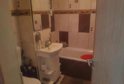 Apartament cu 3 camere semidecomandat în Soarelui - 1