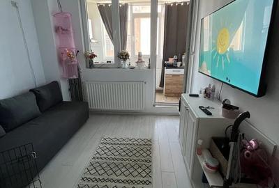 Garsonieră dublă, 34.5 mp utili – complet mobilată și utilată – mutare imediată