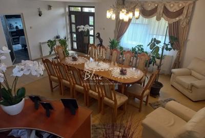 Casă cu 8 camere cu Teren 330 Mp în Eforie - 2