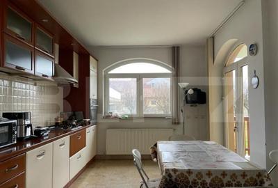 Casa cu 5 camere, 386 mp, Sangeorgiu de Mures, zona Apollo S - 11