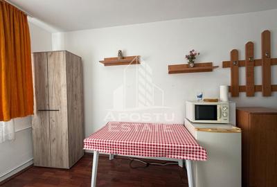 Birou, de 14 mp, în Girocului - 4