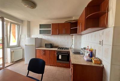 Apartament cu 3 camere semidecomandat, mobilat în Central - 4