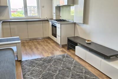 Apartament cu 2 camere în Apărătorii Patriei