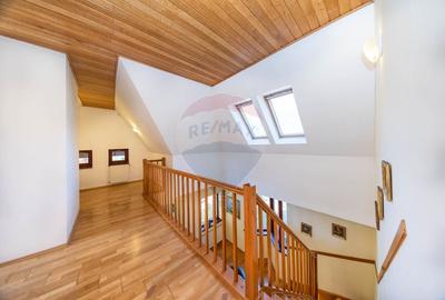Vila cu 8 Camere, Sala de Fitness si Sauna in Moieciu Comision 0% - 31