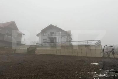 Casă cu 7 camere cu Teren 1800 Mp în Central - 15