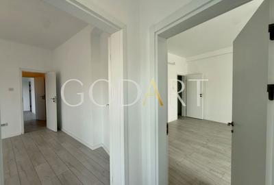 Apartament cu 5 camere decomandat în Universitate - 12