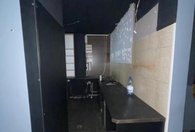 Spa?iu comercial, 142 mp + terasa 40 mp, zona Central - 2