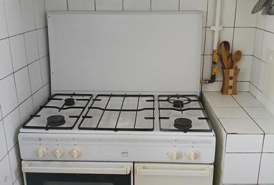 Apartament cu 3 camere semidecomandat în Central - 10