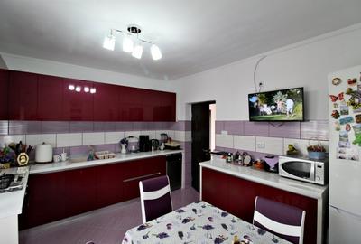 OVIDIU - Casa P+1  in prima linie la Lacul Siutghiol - 3