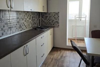 Berceni Metrou Aparatorii Patriei centrala termica,bl 1989 reabilitat,decomandat