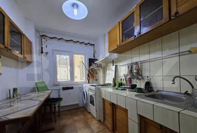 Apartament cu 2 camere, decomandat Zona Sara - 5