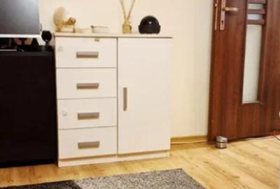 Garsonieră decomandată în Baza 3 - 5