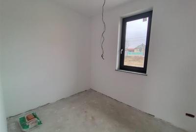 Casă individuală cu 4 camere cu Canalizare în Lisaura - 6