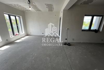Casă individuală cu 3 camere cu Canalizare în Central - 2