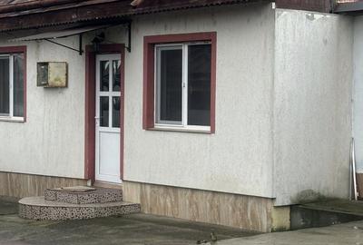 Casă cu 3 camere cu Teren 950 Mp în Central - 10