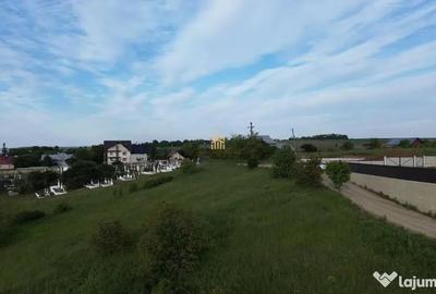 Teren de 1100 mp, în Siret - 2