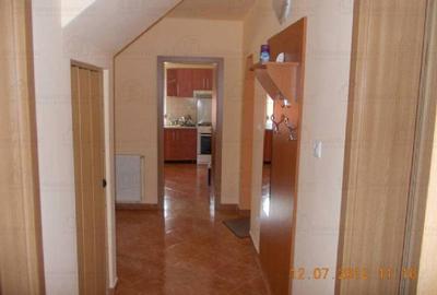 Casă cu 5 camere cu Teren 582 Mp în Moneasa - 4