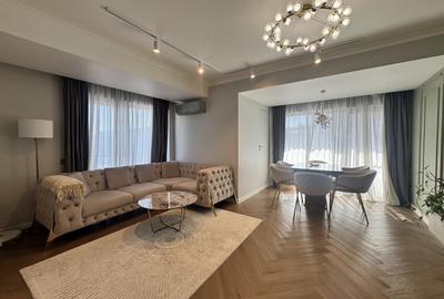 Apartament cu 3 camere semidecomandat, mobilat în Florești