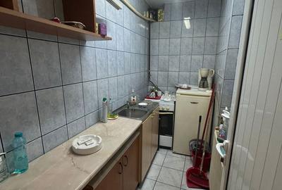 Spațiu comercial, de 140 mp, în Unirii - 3
