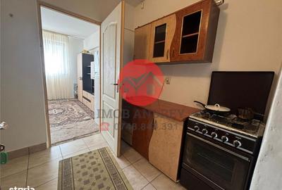 Garsonieră în Vest