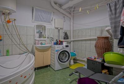 Casă individuală cu 5 camere cu Canalizare în Drumul Poienii - 12