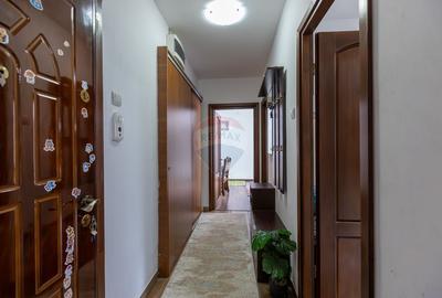 Apartament cu 3 camere semidecomandat, etajul 2, Aleea Parcului - 6