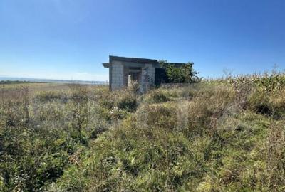 Teren de 4296 mp, în Central