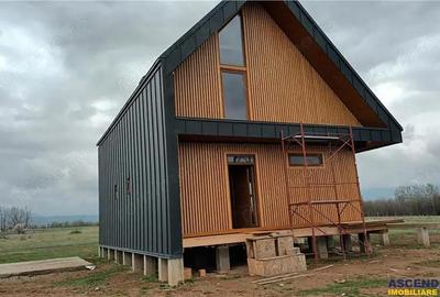 FILM!Casa ergonomica,independenta energetic,123 mp utili,777 mp teren, Rasnov, Panicel, Brasov. - 2