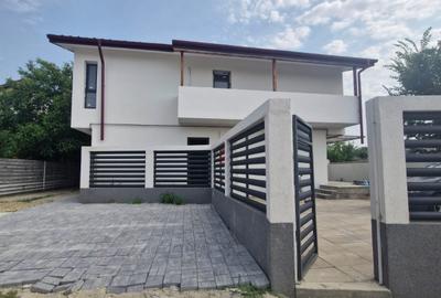 Vila elegantă 5 camere, situată la intrarea în Tunari langa Strip Mall - 5