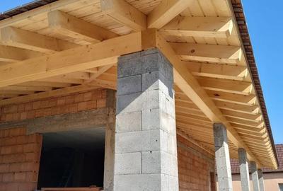 Casă cu 4 camere în Cuvin - 1