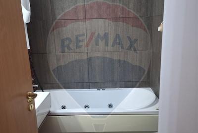 Apartament cu 3 camere în Central - 2