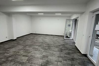 Spațiu comercial, de 40 mp, în Central - 1