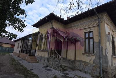 Apartament cu 6 camere în Central - 9