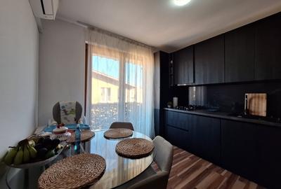 Apartament cu 2 camere, decomandat, 2 balcoane, zona Porii - 1