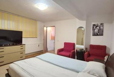 Apartament 2 camere, decomandat - zona Schei - 4