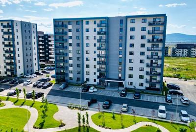 Apartament cu 2 camere decomandat în Tractorul - 5