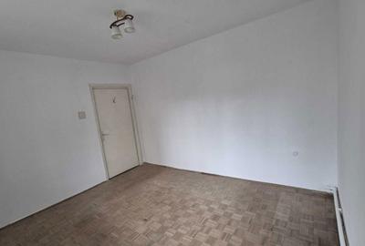 Apartament cu 2 camere semidecomandat în Sud - 7