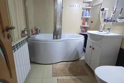 Apartament cu 2 camere decomandat în E3 - 7